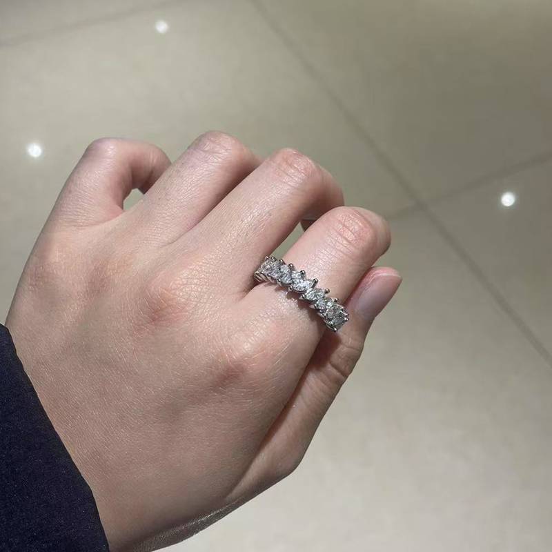 马眼排戒女戒S925银镀白金定制选款副石莫桑钻2.2ct